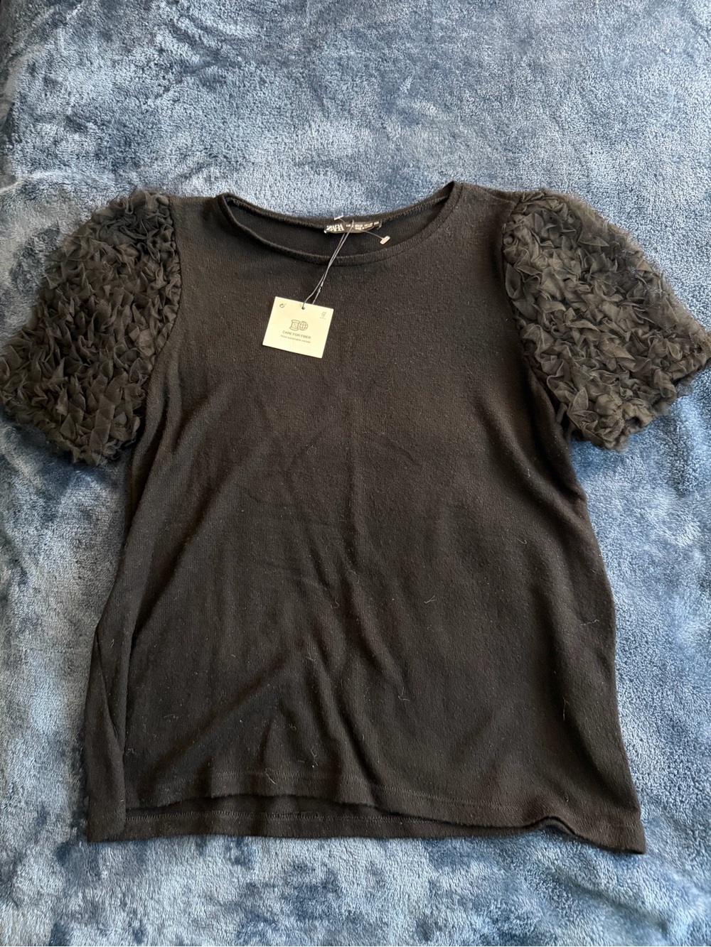 Zara Black Short-Sleeve Ruffle Sleeve Top